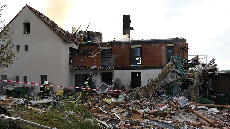 Nach einer Explosion in einem Wohnhaus an der Hohen Wann im Oktober glich der Einsatzort einem Trümmerfeld. Nach einer Explosion in einem Wohnhaus an der Hohen Wann im Oktober glich der Einsatzort einem Trümmerfeld.