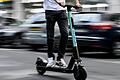 Männer fahren häufiger berauscht auf E-Scootern als Frauen, wie eine Studie aus Würzburg nahelegt.