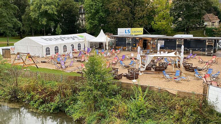 Der Stadtstrand in Bad Kissingen schließt am 29. September 2024.