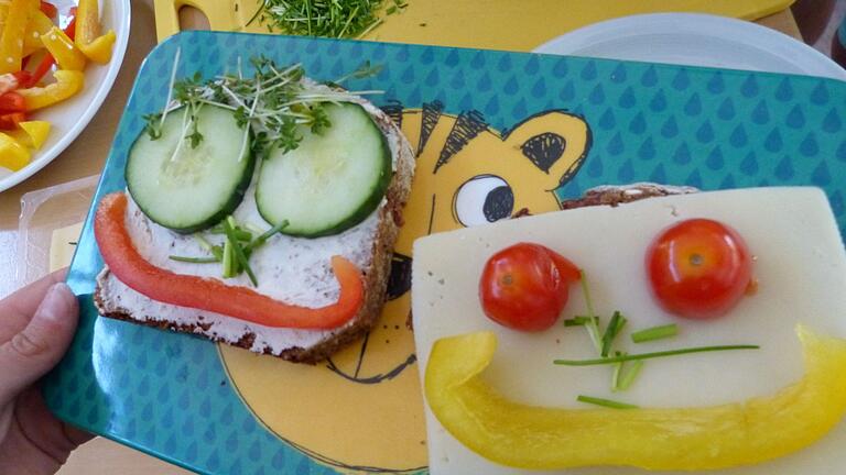 Brotgesicht: So schmackhaft kann eine gesunde Brotmahlzeit aussehen.