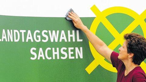 Wohin führt der Weg? Am Wochenende wählen die Sachsen einen neuen Landtag. Ministerpräsident Stanislaw Tillich hält sich alle Koalitionsmöglichkeiten offen.