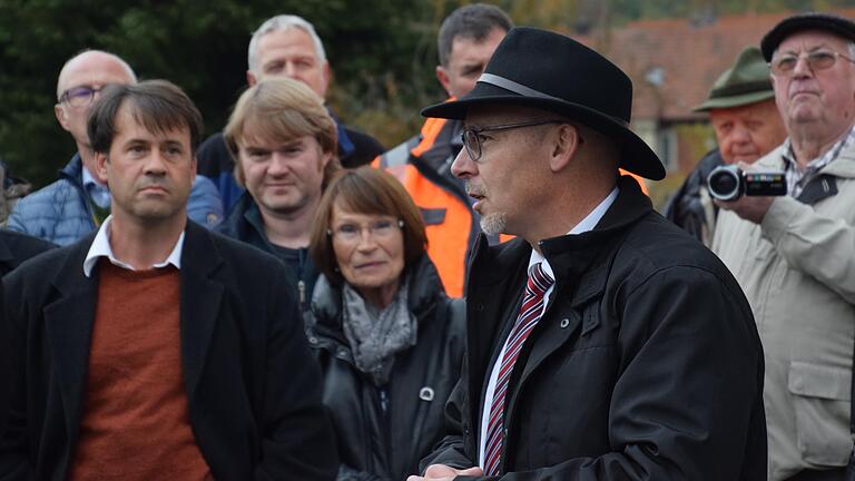 Jürgen Lippert, hier bei der Verkehrsfreigabe der Mainbrücke, bewirbt sich 2020 um eine weitere Amtszeit. Jürgen Lippert, hier bei der Verkehrsfreigabe der Mainbrücke, bewirbt sich 2020 um eine weitere Amtszeit.