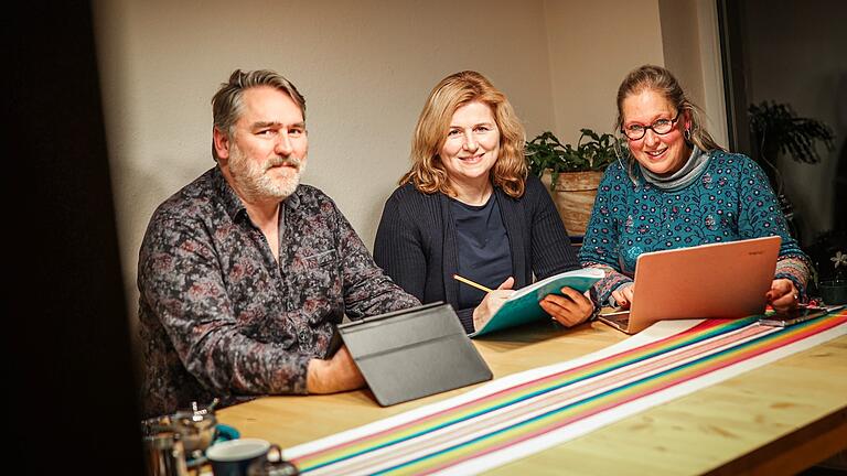  Die Gründerinnen und Gründer von Flegisto: Michael Weiß-Gehring (von links), Sigrid Gehring und Monika Hoffmann. Die Gründerinnen und Gründer von Flegisto: Michael Weiß-Gehring (von links), Sigrid Gehring und Monika Hoffmann.