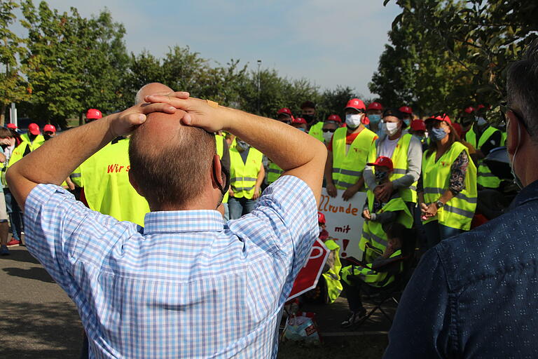 Warnstreik bei Hiestand in Gerolzhofen: Die Produktion stand am Donnerstag still, die Gewerkschaft Nahrung-Genuss-Gaststätten (NGG) hatte die Hiestand-Mitarbeiter dazu aufgerufen, die Arbeit niederzulegen.