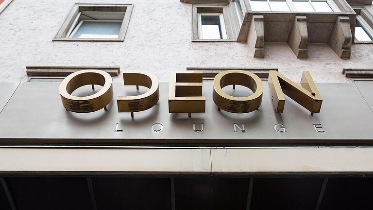 Der Club Odeon in der Würzburger Augustinerstraße. Im Mai kam es dort zu einem Feuer-Unfall, bei dem ein Gast schwer verletzt wurde. Der Club Odeon in der Würzburger Augustinerstraße. Im Mai kam es dort zu einem Feuer-Unfall, bei dem ein Gast schwer verletzt wurde. 