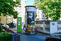Bald Vergangenheit? Die Stadt wünscht sich auf öffentlichem Grund modernere Werbeanlagen. So könnte auch die eine oder andere Litfaßsäule - hier zur Illustration eine in der Sanderauer Arndtstraße - wegfallen.&nbsp;