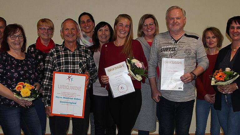 Im Rahmen der Mitgliederversammlung des TV 1886 Sand fanden Neuwahlen statt. Das Bild zeigt (von links) Burkhard Höhn, Renate Hartmann, Ruth Knorr, Manfred Weber, Anita Spanu, Sigrid Weinmann, Conny Sarré, Sabrina Wendel-Göb, Ludwig Göpfert, Katja Krines und Monika Krines.