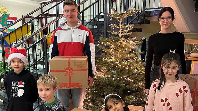Die Sinngrundschule Burgsinn unterstützt das Weihnachtstrucker-Hilfsprojekt der Johanniter