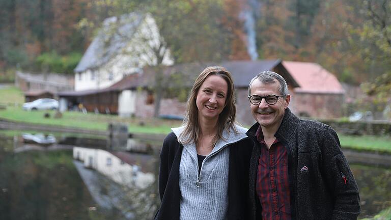 Nehmen nächstes Jahr Abschied von der Kartause Grünau: Stefanie Merker (links) und Karl Englert betreiben die Gastronomie seit 2012.