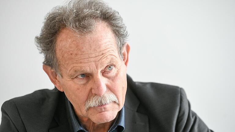 Landtagsabgeordneter Paul Knoblach (Bündnis 90/Die Grünen) tritt 2023 noch einmal für ein Landtagsmandat in München an. Landtagsabgeordneter Paul Knoblach (Bündnis 90/Die Grünen) tritt 2023 noch einmal für ein Landtagsmandat in München an.