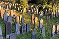 Zu Zeiten von Krieg in Europa ein erhaltenswertes Denkmal: Der jüdische Friedhof in Unterbalbach.