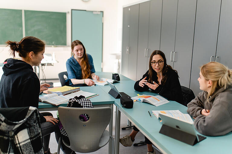 Die Vorklasse zur Montessori-FOS ist Zeitgewinn für Montessori-Qualitäten wie Persönlichkeitsentwicklung und Reflexion.