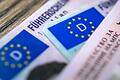 Führerschein-jpeg.jpeg       -  Haben bald ausgedient: EU-weit werden die aktuellen Führerscheine umgetauscht.
