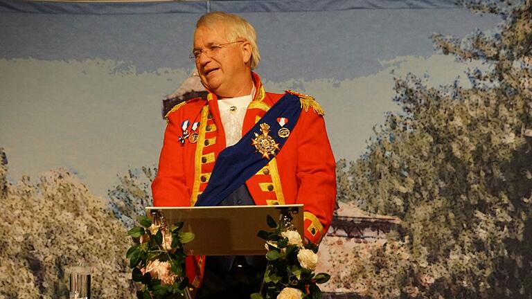 In verschiedene Rollen schlüpfte Wolfgang Krebs im Laufe seines Programms 'Bavaria First'. Mit Bravour und Humor hielt er seinen Protagonisten, aber auch der gesamten Gesellschaft den Spiegel vor. Hier Edmund Stoiber.