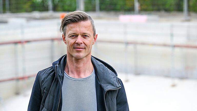 Jochen Seufert ist Projektleiter der Freibad-Sanierung und beim städtischen Hochbauamt beschäftigt.