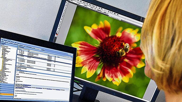 Alles im Blick? Am Notebook kann ein zusätzlicher Monitor die Arbeit erheblich erleichtern.