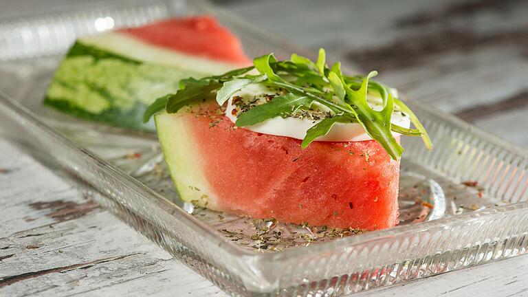 Am Donnerstag kredenzt Benjamin Manrique zu seinem Lamm einen&nbsp;Rucola-Melonen-Salat als Vorspeise.&nbsp;(Hier: Symbolbild)