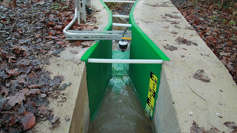 Die Wasserführung des 'Brünnleinsgrabens' wird ständig gemessen.