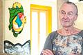 Kurt Rienecker hat jahrzehntelang das Jugendhaus in Gerolzhofen geleitet und sich mit viel Leidenschaft in der Jugendsozialarbeit engagiert. Auch nach seinem Ausscheiden in den Ruhestand setzt er sich für die Einrichtung ein und fordert die Stadt nun auf, es zeitnah wiederzueröffnen.