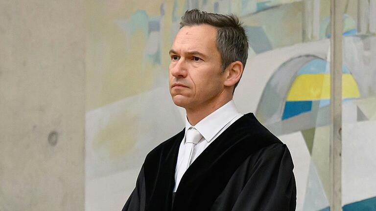 'Das ist kein Hexenwerk, sondern kleinteilige juristische Alltagsarbeit': der Vorsitzende Richter Thomas Schuster über das Zusammensetzen von Indizien im Prozess um den Tod von Sabine B. am Landgericht Würzburg.&nbsp;