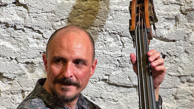 Roberto Bossards Sohn Raffaele spielte am Bass.       -  Roberto Bossards Sohn Raffaele spielte am Bass.