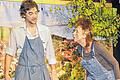 Wie Hund und Katze: Knecht Loisl und Magd Lena.