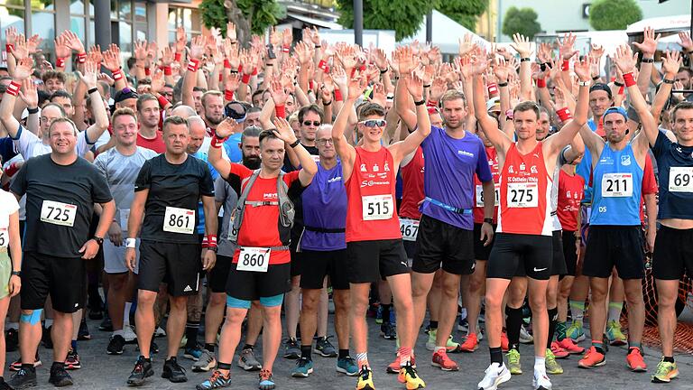 Mit fast 4500 Läuferinnen und Läufern gab es beim Bad Neustädter Stadtlauf im vergangenen Jahr einen neuen Teilnehmerrekord. Mit fast 4500 Läuferinnen und Läufern gab es beim Bad Neustädter Stadtlauf im vergangenen Jahr einen neuen Teilnehmerrekord.