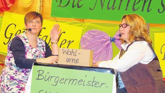 Das „Dorfgespräch“ hielten Katja Weigel (rechts) und Heike Müller. Das „Dorfgespräch“ hielten Katja Weigel (rechts) und Heike Müller.