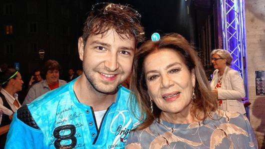 René Haßfurther hat bereits mit zahlreichen berühmten deutschen Schauspielern zusammen gearbeitet. Das Foto zeigt ihn mit Hannelore Elsner, mit der er schon mehrfach gemeinsam vor der Kamera stand.