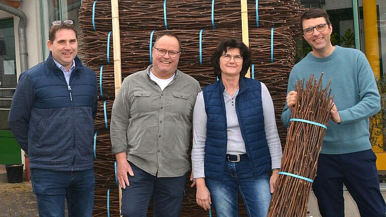 Das Foto zeigt (von links) Florian Hofmann, Detlev Gronau, Petra Steinmann-Gronau und Daniel Full.