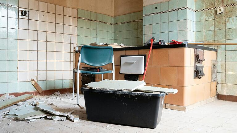 Für Sanierungen im Ortskern sind zunächst vielleicht Voruntersuchungen nötig, dafür fallen normalerweise die Erschließungskosten weg. Für Sanierungen im Ortskern sind zunächst vielleicht Voruntersuchungen nötig, dafür fallen normalerweise die Erschließungskosten weg. 