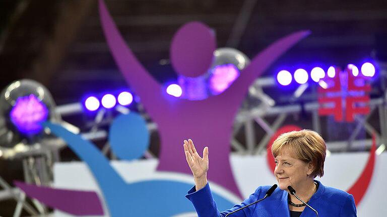 Bundeskanzlerin       -  Angela Merkel spricht in Berlin bei der Stadiongala im Olympiastadion. Foto: Britta Pedersen