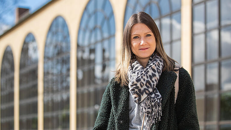 Franziska Otersen, Verwaltungsfachwirtin aus Hettstadt: &quot;Ich versuche beim Einkaufen darauf zu achten, möglichst nachhaltige Produkte zu kaufen - ob das im Bereich der Ernährung ist oder im Hygienebereich. Ich bin da sehr konsequent. Ich versuche auch schon bei meinen Kindern ein Bewusstsein für die Umwelt zu schaffen, so dass sie damit groß werden. Mir liegt am Herzen, dass sie auf bestimmte Dinge achten wie kein Wasser laufen lassen, kein Papier verschwenden und den Müll zu trennen.&quot;
