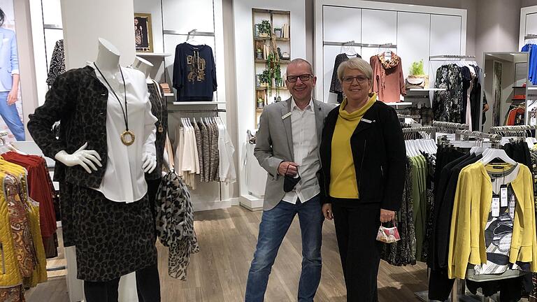 Günter und Anja Iff vom Modehaus Iff in Gerolzhofen sind mit der aktuellen Lage&nbsp; zufrieden.