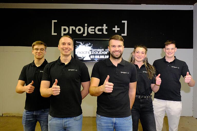 Einige der Macher von [project +] e.V. in Bad Königshofen (v. links): Jonas Schmitt, Vorsitzender Manuel Schulz, stellvertretender Vorsitzender Jochen Katzenberger, Kim Filbry und Felix Bregulla.
