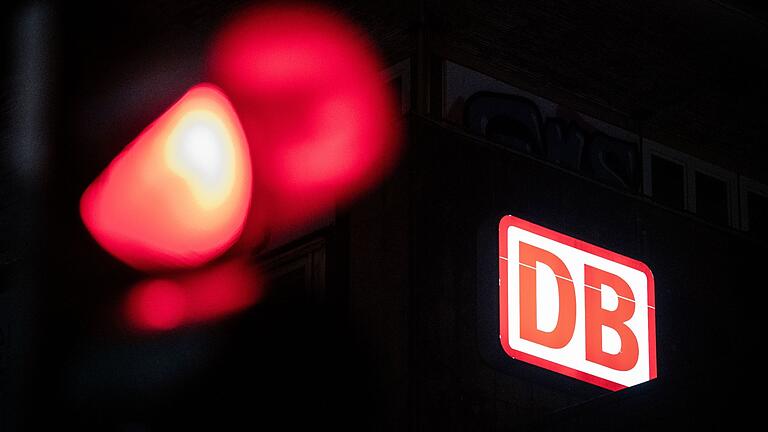 GDL ruft zum nächsten Streik auf.jpeg       -  Mit einem neuen Tarifangebot wollte die Deutsche Bahn die GDL wieder an den Verhandlungstisch holen - doch die Gewerkschaft ruft stattdessen zum nächsten Streik auf.