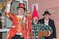 Zugmarschall Jörg Fella und Rainer Pröschl holten beim närrischen Rathaussturm sowohl die Stadtkasse als auch Bürgermeister Jürgen Lippert aus dem Gemündener Amtsgebäude.