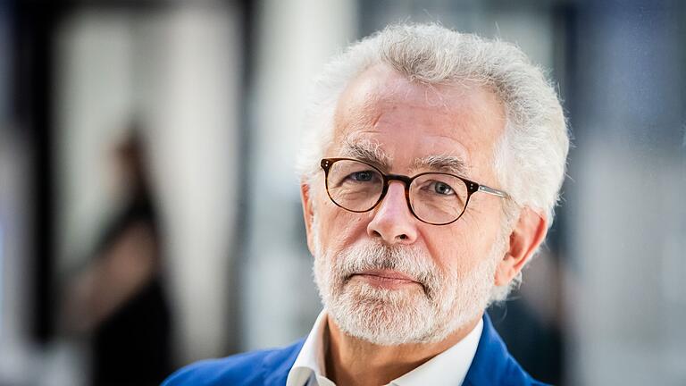 Hans Vorländer - Der Dresdner Politologe Hans Vorländer erwartet, dass die CDU in Sachsen von der Migrationsdebatte nach dem Anschlag von Solingen profitieren könnte. Hans Vorländer - Der Dresdner Politologe Hans Vorländer erwartet, dass die CDU in Sachsen von der Migrationsdebatte nach dem Anschlag von Solingen profitieren könnte.