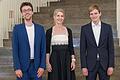 Über die Auszeichnung mit dem Wächterpreis der Tagespresse freuen sich die Main-Post-Journalisten Henrik Rampe (links), Angelika Kleinhenz und Jonas Keck.