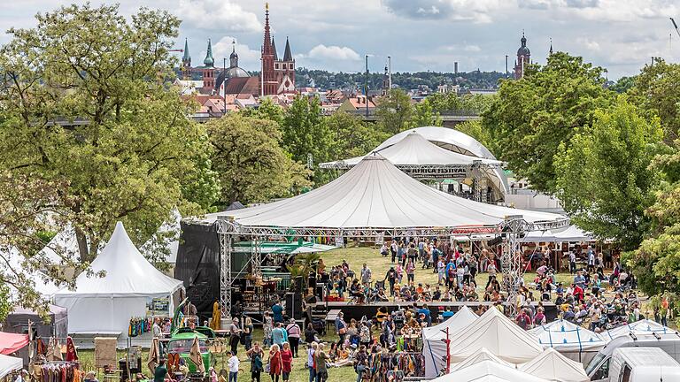 Das größte und älteste Festival für afrikanische Musik und Kultur in Europa das 34. Africa Festival auf den Mainwiesen in Würzburg, beginnt in gut zwei Wochen.