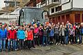 Sichtlich zufriedenen Teilnehmer der Osterskifreizeit des BLSV 2024 in Sedrun mit den beiden Organisatoren Astrid Limpert und Klaus Greier (links vorne).