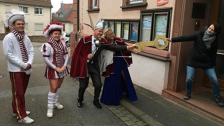 Der Rathaussturm der Schnagge in Lengfurt.