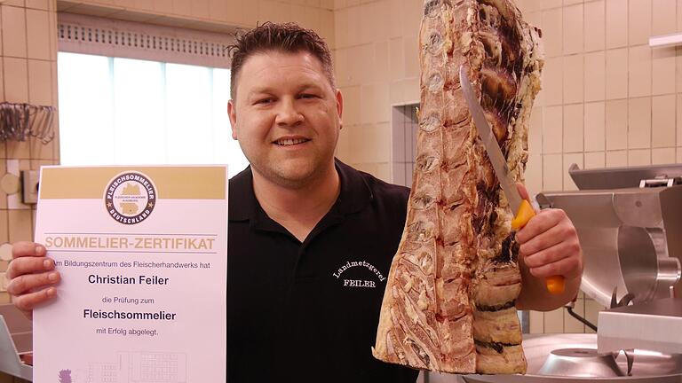 Fleischsommelier Christian Feiler in seiner Landmetzgerei. Die Entscheidung, die beiden Geschäfte in Geldersheim und in Schweinfurt zu schließen, ist ihm nicht leicht gefallen. Fleischsommelier Christian Feiler in seiner Landmetzgerei. Die Entscheidung, die beiden Geschäfte in Geldersheim und in Schweinfurt zu schließen, ist ihm nicht leicht gefallen.