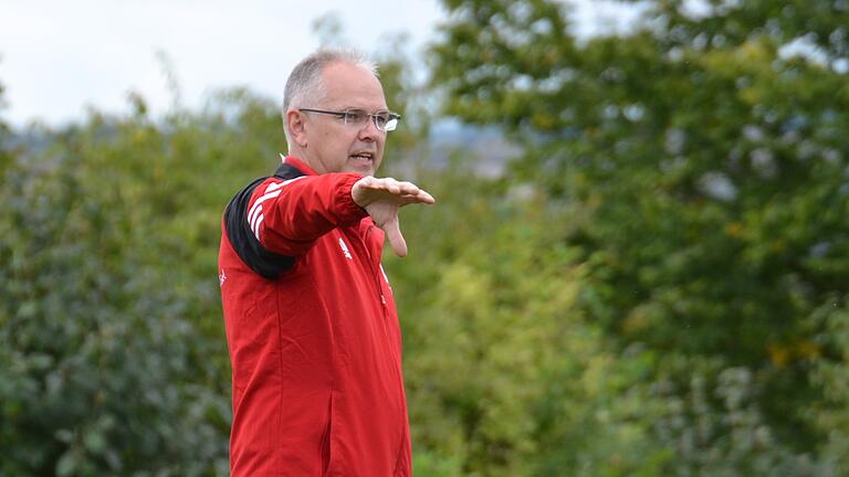 Bernd Wenkheimer wechselt in der A-Klasse Würzburg 2 vom SV Tückelhausen/Hohestadt zur SG SV Erlach/TSV Sulzfeld II. Dieter Schreiber, der bislang die SG trainierte, geht den umgekehrten Weg und übernimmt den&nbsp;SV Tückelhausen/Hohestadt.