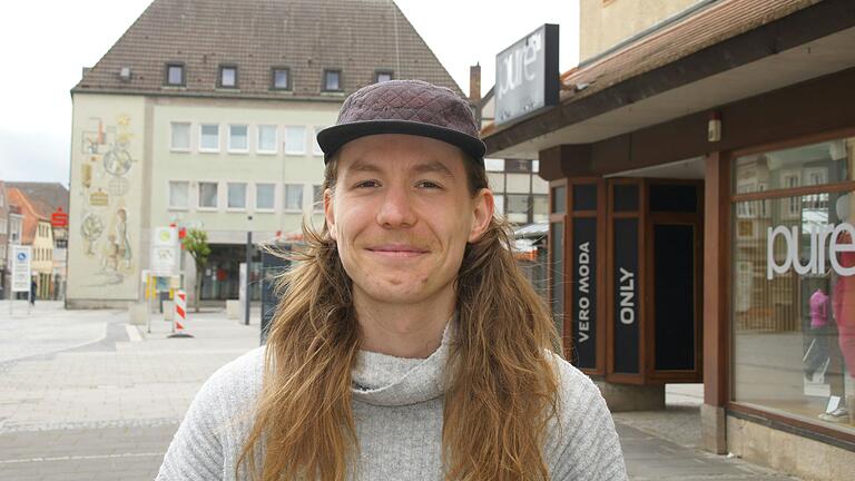 Für Fabio Schmitt, Student aus Hohenroth, müssen Preis, Qualität und Portionsgröße bei einem Restaurantbesuch stimmen.