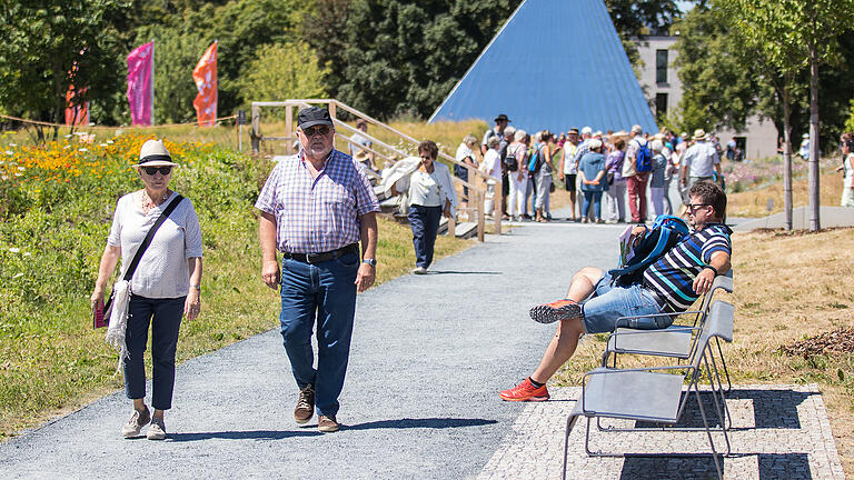 Halbzeit: Bislang 350.000 Besucher auf der Landesgartenschau - Die Landesgartenschau in Würzburg. Halbzeit: Bislang 350.000 Besucher auf der Landesgartenschau - Die Landesgartenschau in Würzburg.