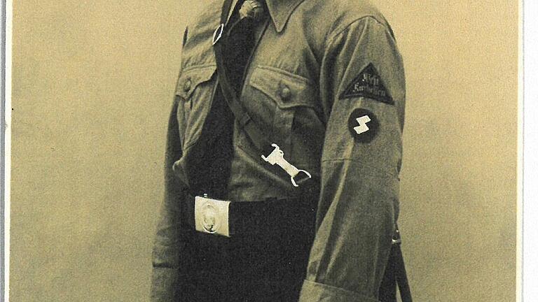 Werner Lipponer, einer von sieben Würzburger Schülern, die bei den Angriffen auf Schweinfurt ihr Leben verloren Werner Lipponer, einer von sieben Würzburger Schülern, die bei den Angriffen auf Schweinfurt ihr Leben verloren