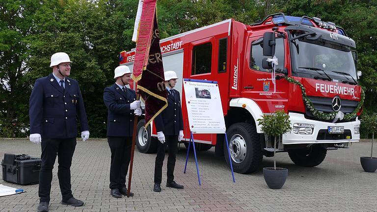 Das neue LF 20 der Freiwilligen Feuerwehr Mellrichstadt. Das neue LF 20 der Freiwilligen Feuerwehr Mellrichstadt.