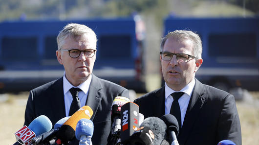 Thomas Winkelman and Lufthansa CEO Carsten Spohr visit the the ai       -  epa04688640 Germanwings CEO Thomas Winkelmann (L) and Lufthansa CEO Carsten Spohr (R) speak at a press conference as they visit the air crash memorial in Le Vernet, south-eastern France, 28 March 2015. Germanwings Flight 4U 9525, carrying 144 passengers and six crew members from Barcelona, Spain to Dusseldorf, Germany, crashed 24 March in the French Alps, where searchers combed a 4-hectare section of mountain face since 25 March. The co-pilot deliberately crashed the aircraft, French officials said on 26 March. EPA/SEBASTIEN NOGIER +++(c) dpa - Bildfunk+++