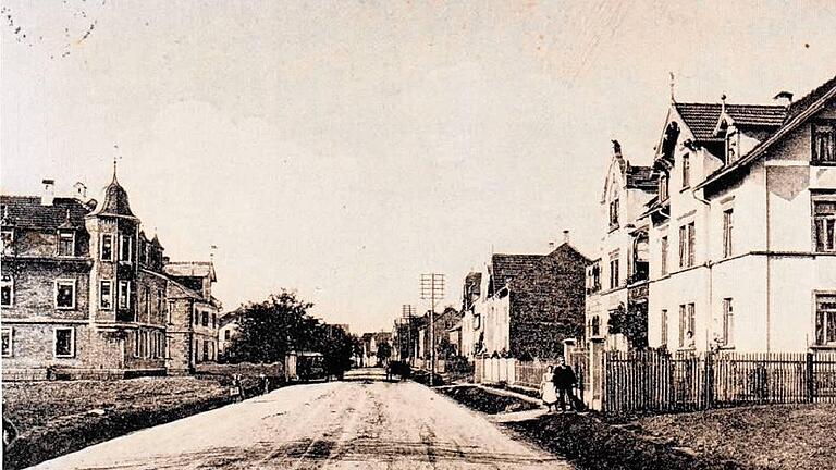Die Ernst-Sachs-Straße (damals Schweinfurter Landstraße) vor 1930. Rechts das Haus von Friedrich Pfister.